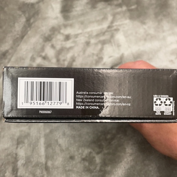 NERF Roblox Phantom Forces: Boxy Buster Dart Blaster, Pull-Down Priming 2 Darts - Picture 3 of 5